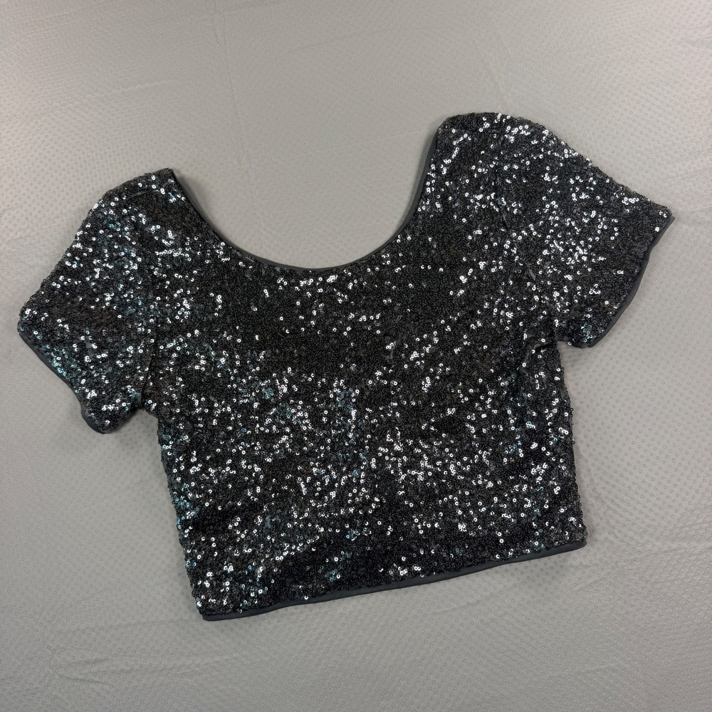 Forever 21 Women's sz Large Black Sequin Crop Top Short Sleeve Party Shiny